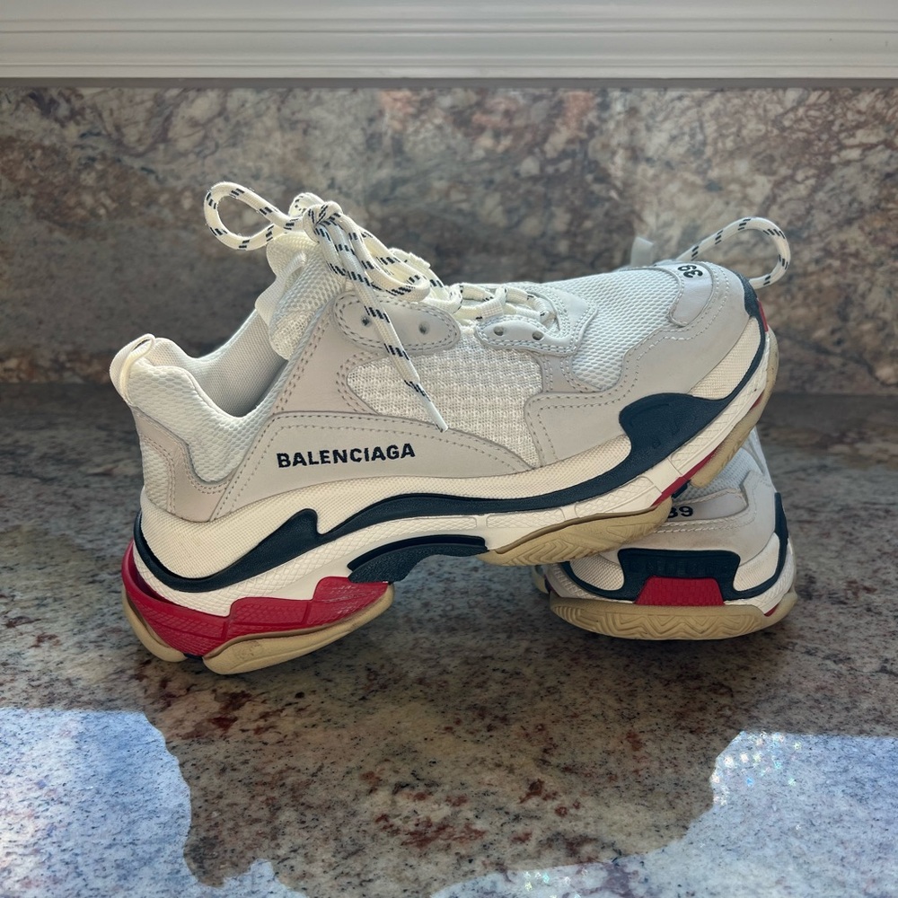 Balenciaga Triple S sneaker size 39